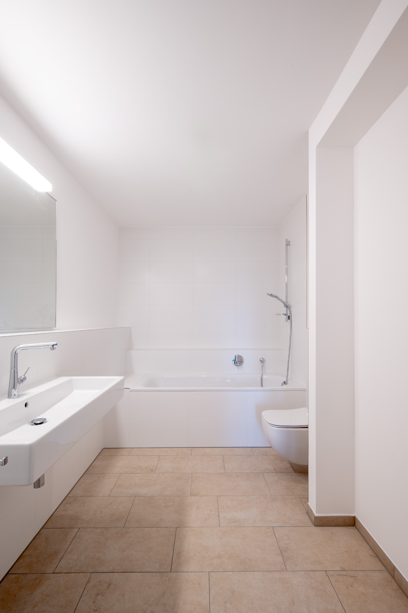Badezimmer mit Badewanne